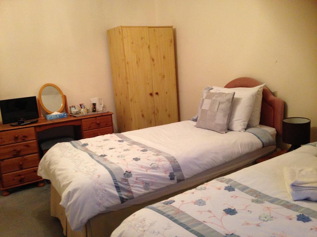 Westgrange House Bed & Breakfast แคนเทอร์เบอรี ภายนอก รูปภาพ